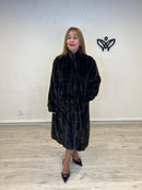 Abrigo largo pelo cuello Perkins imita al visón en marrón chocolate