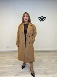 Abrigo clásico largo de paño con solapas fondo de armario camel