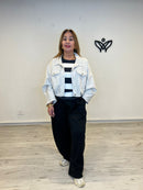 Cazadora vaquera beige estilo bomber