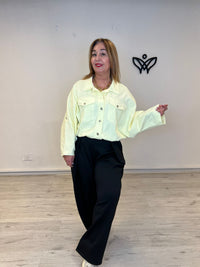 Cazadora vaquera amarilla estilo bomber