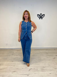 Conjunto vaquero chaleco y pantalón elástico