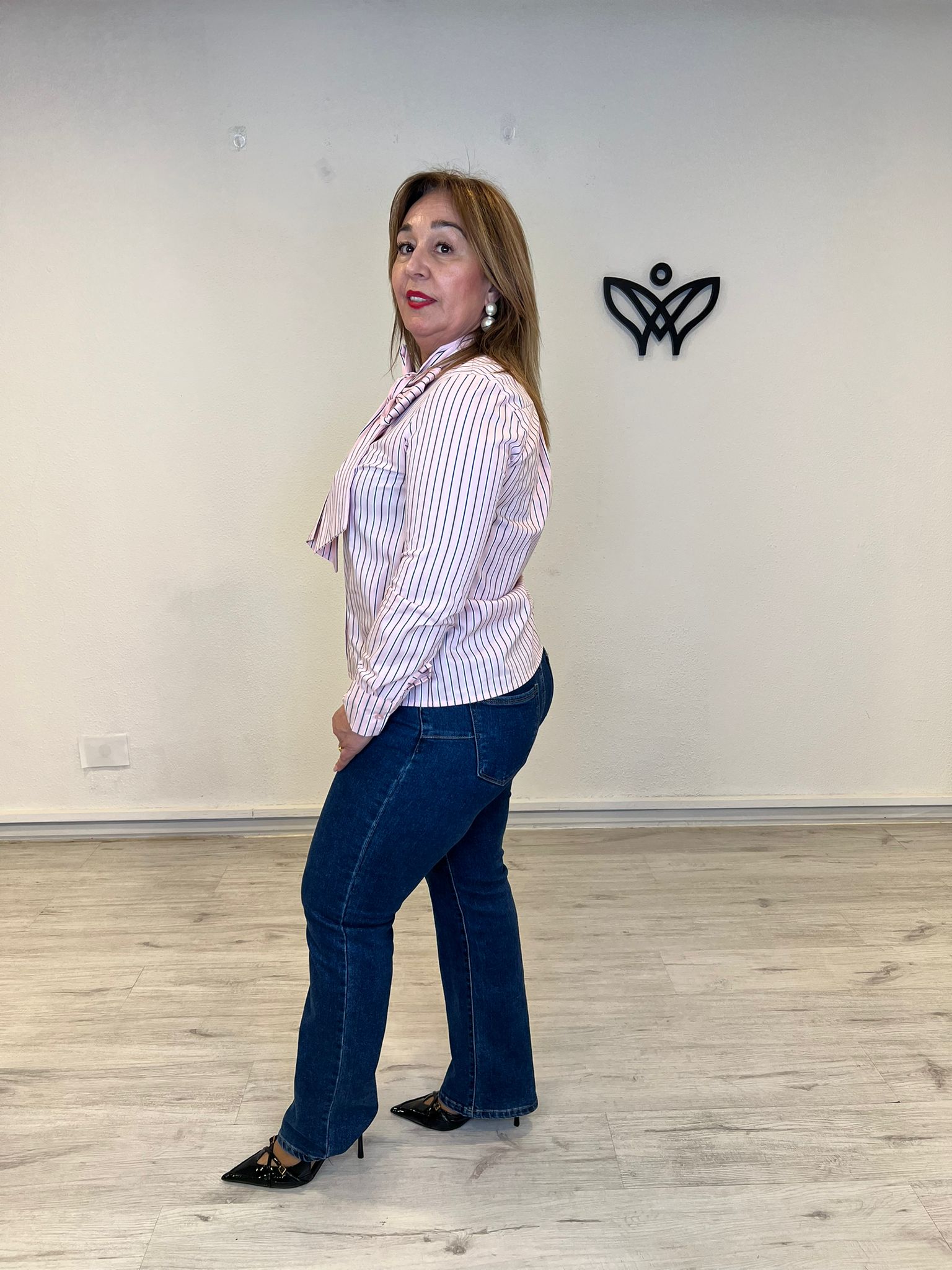 Camisa de rayas rosa con lazo mujer