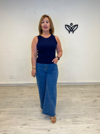 Top azul marino canalé cuello halter