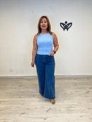 Top azul claro canalé cuello halter
