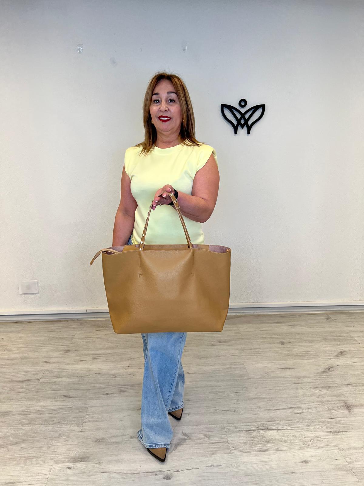 Bolso shopper de piel camel con doble asa