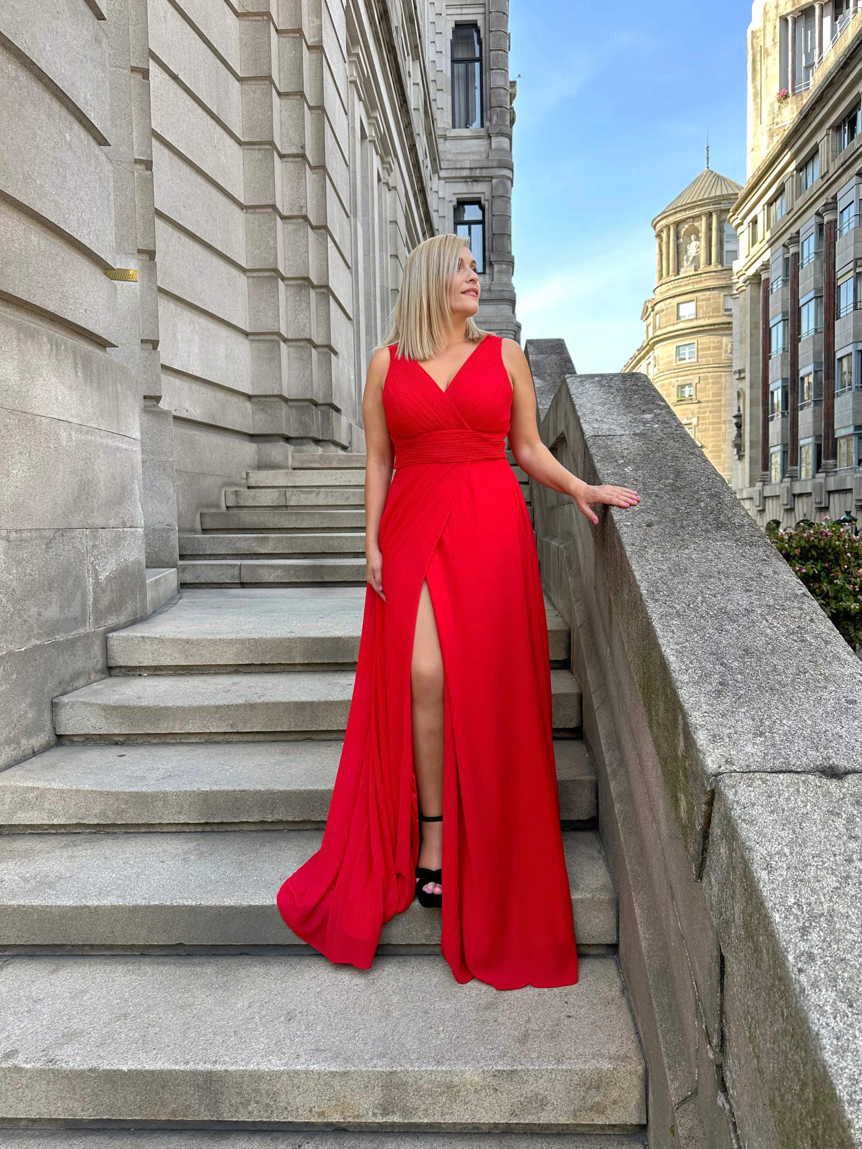 Vestido rojo largo curvy evento y graduación