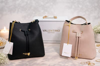 Bolso Valentino bombonera beige piel