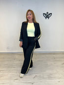 Traje negro deportivo con americana y pantalón