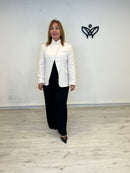 Americana beige cruzada con hombreras
