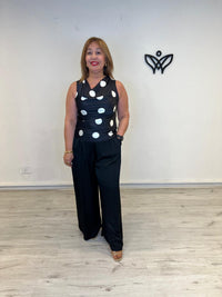 Top satinado lunares negro