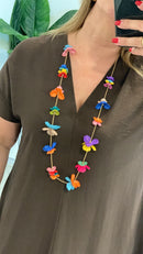 Collar largo multicolor de flores