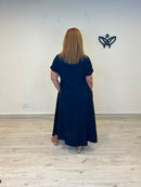 Vestido largo azul marino con escote en pico y bolsillos
