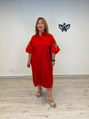 Vestido camisero rojo curvy con manga abullonada y detalle floral