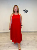 Vestido midi plisado rojo con cuello halter para mujer