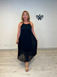 Vestido midi negro plisado con cuello halter para mujer