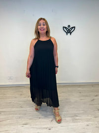 Vestido midi negro plisado con cuello halter para mujer