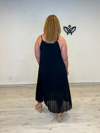 Vestido midi negro plisado con cuello halter para mujer