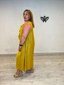 Vestido midi mostaza con escote pico y volante para mujer