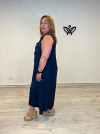 Vestido midi azul marino con escote pico y volante para mujer curvy