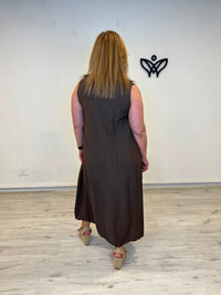 Vestido midi marrón chocolate con escote pico y volante para mujer curvy