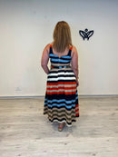Vestido midi de rayas multicolor en tonos teja con bolsillos