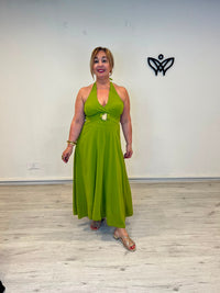 Vestido midi halter verde lima con detalle dorado
