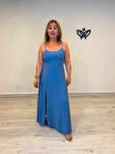 Vestido largo azul vaquero con abertura y espalda nido de abeja