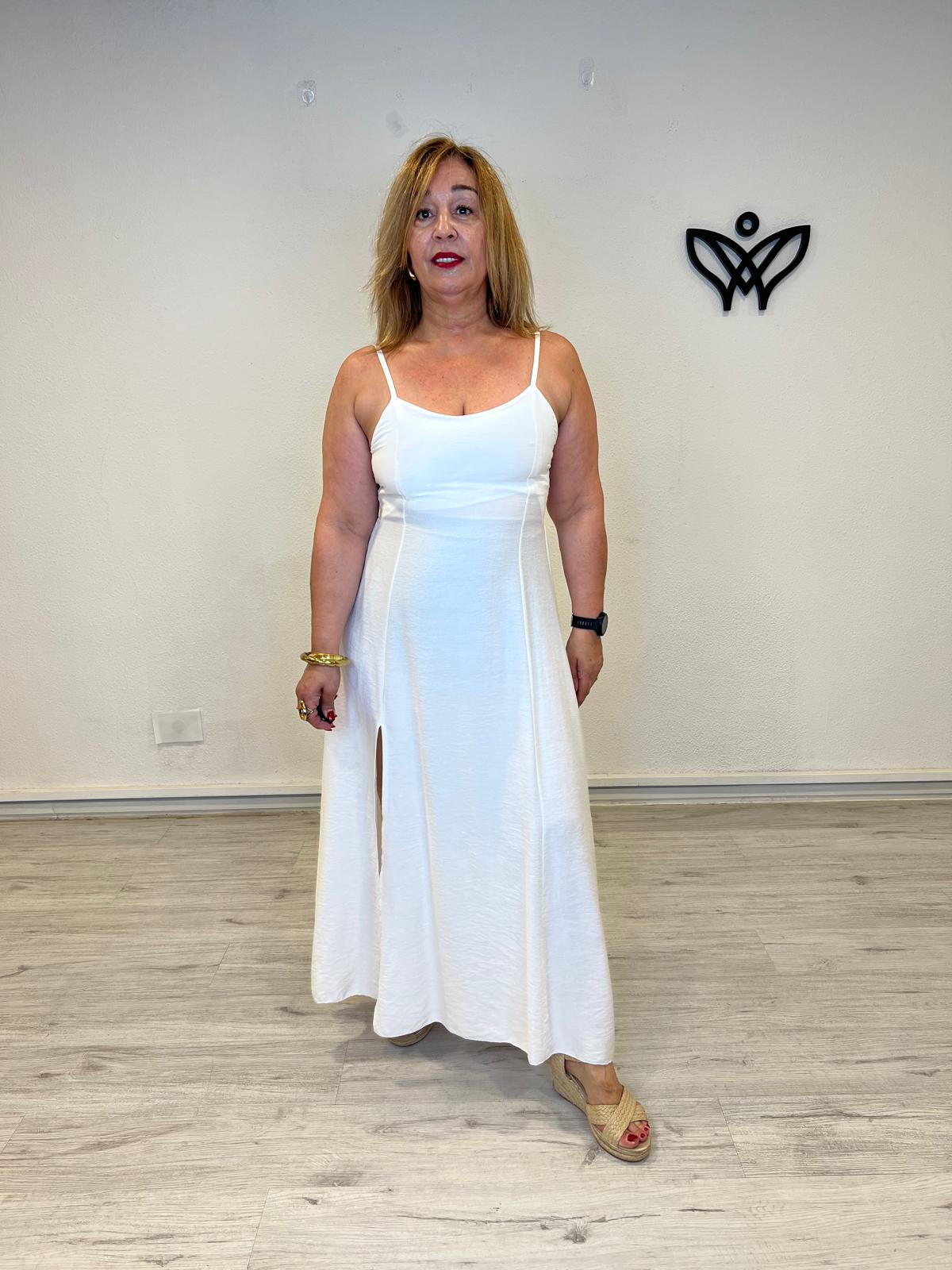 Vestido largo blanco con abertura efecto lino