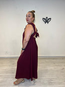 Vestido largo burdeos con escote cuadrado y tirantes de volantes
