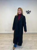 Abrigo de paño largo con solapas corte clásico forrado negro