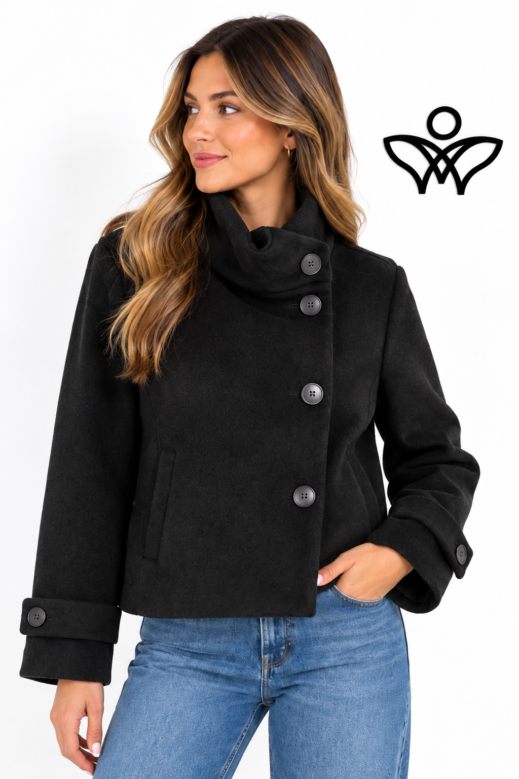 Chaqueta corta de paño marrón chocolate con cuello mao y botones