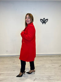 Abrigo corto midí de paño con solapas clásico