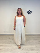 Vestido largo de lino beige con bolsillos