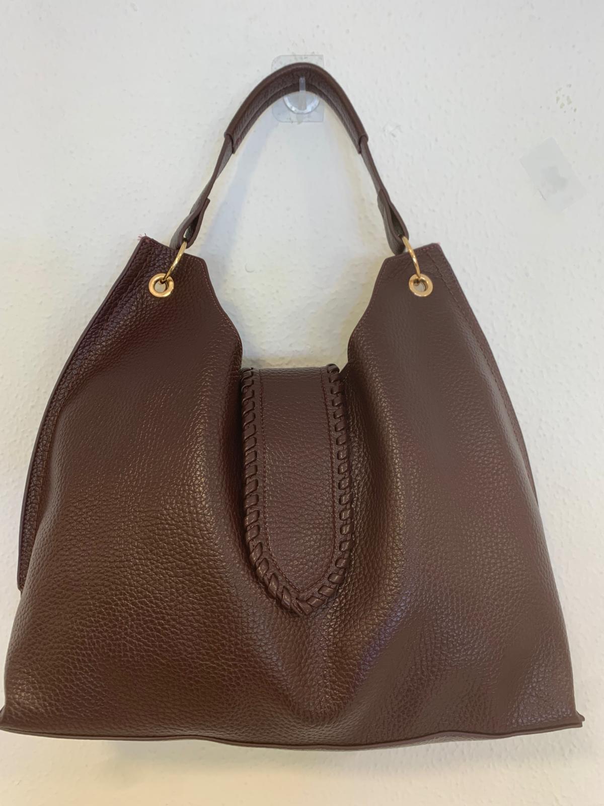 Bolso polipiel media luna burdeos