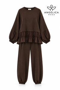 Conjunto de mujer marrón chocolate de algodón con sudadera de volante y pantalón jogger