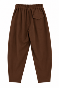 Pantalón balloon marrón chocolate con cintura elástica y bolsillos