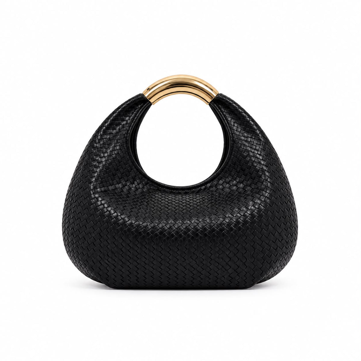 Bolso negro de mano con asa dorada y diseño trenzado