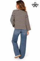 Sudadera de rayas beige y negras de mujer con corazón rojo