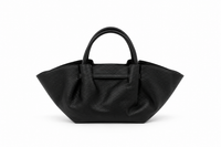 Bolso de mujer negro de polipiel con forma de abanico y detalle dorado