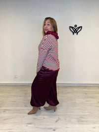 Sudadera de rayas burdeos y beige con capucha y cordones