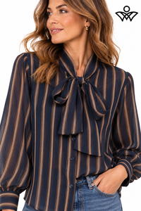 Camisa de gasa azul marino y beige de mujer con rayas y lazo