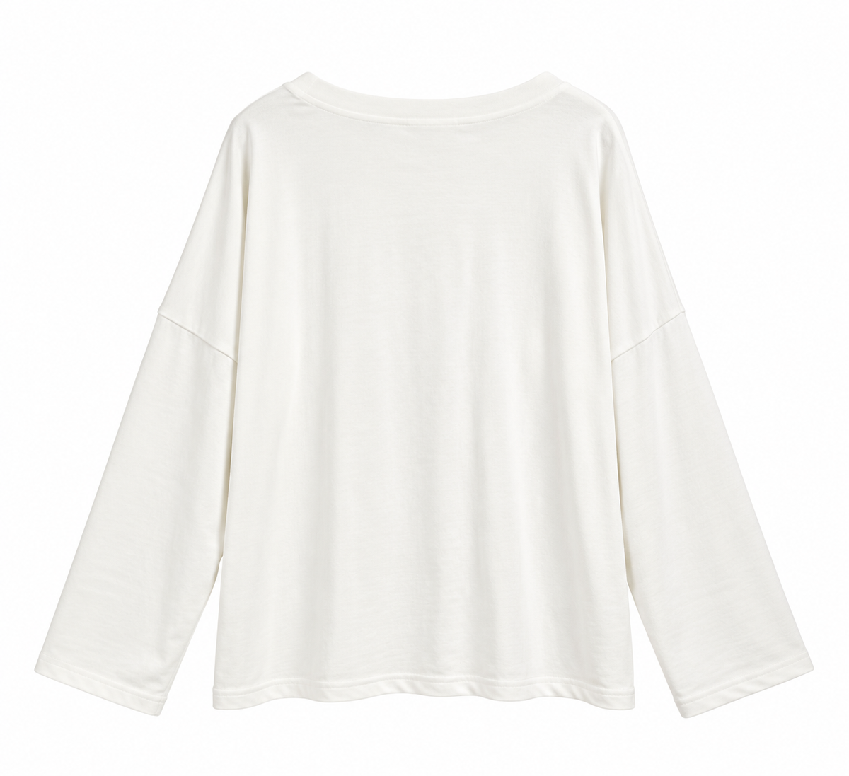 Sudadera blanca de mujer de algodón con cuello pico y bolsillo con tachuelas plateadas
