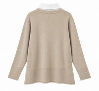Jersey beige de punto con efecto camisa y bajo mas largo por detrás