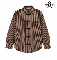 Camisa marrón chocolate y beige de mujer con rayas y botones con detalles