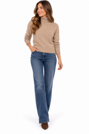 Jersey de punto beige para mujer con cuello alto vuelto