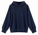 Sudadera de mujer azul marino con capucha y tachuelas doradas