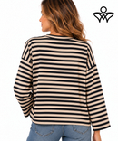 Sudadera de rayas beige y negras de mujer con corazón rojo