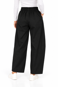 Pantalón balloon negro de mujer con cintura elástica y bolsillos