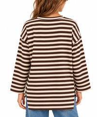Sudadera de mujer de algodón a rayas beige y marrón chocolate más larga por detrás