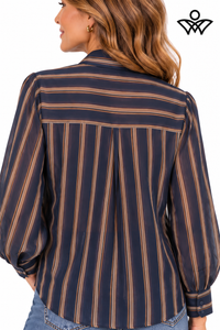 Camisa de gasa azul marino y beige de mujer con rayas y lazo